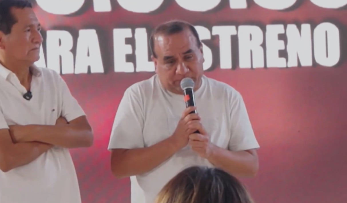 Óscar Custodio responde tras denuncia de Naldy Saldaña contra exdirector musical en ‘Magaly TV La Firme’.