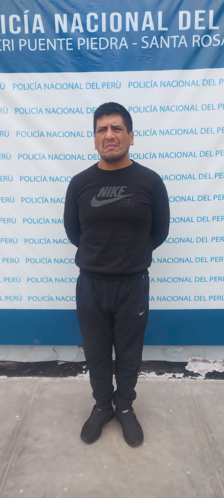 Sujetos le robaron arma a un policía en actitvidad