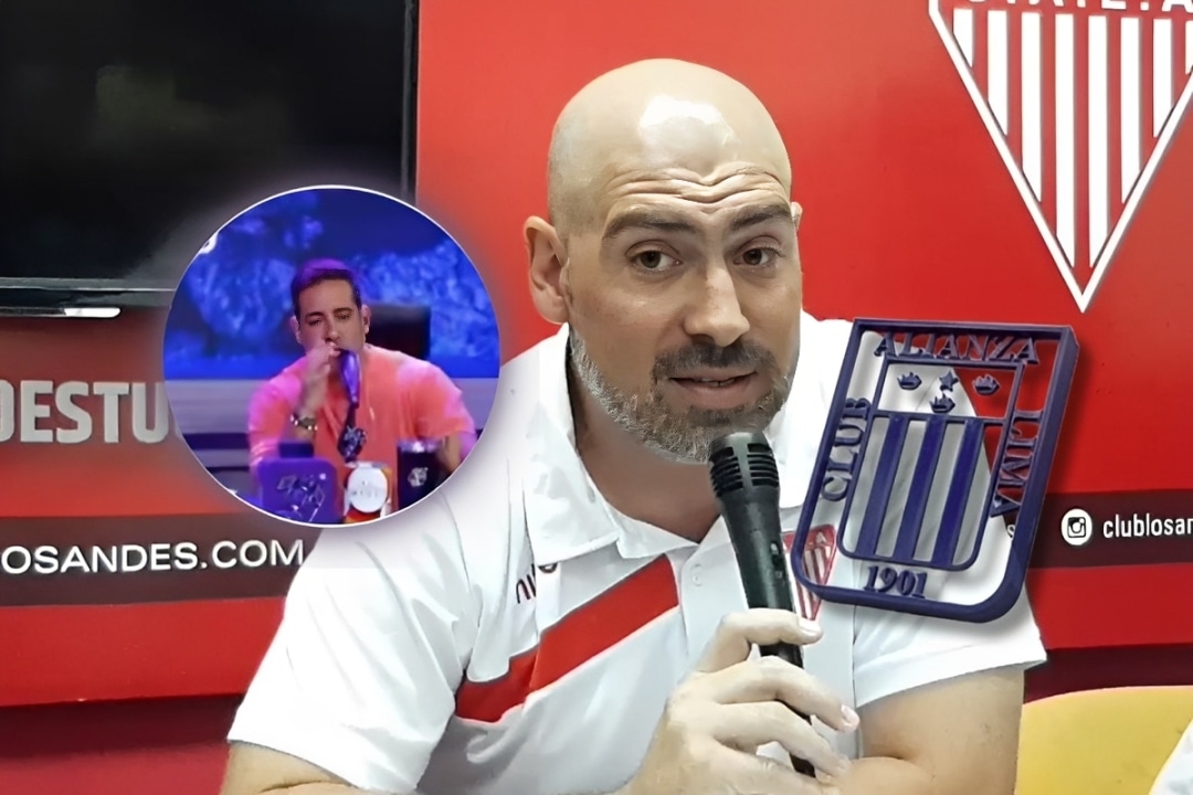 Agente de Paolo se mostró incómido durante entrevista (Foto: @clublosandes)
