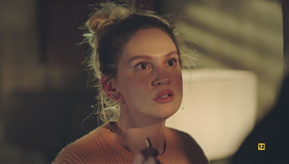 La actriz turca Farah Zeynep Abdullah interpreta a Inci en "Inocentes"(Foto: OGM Pictures)