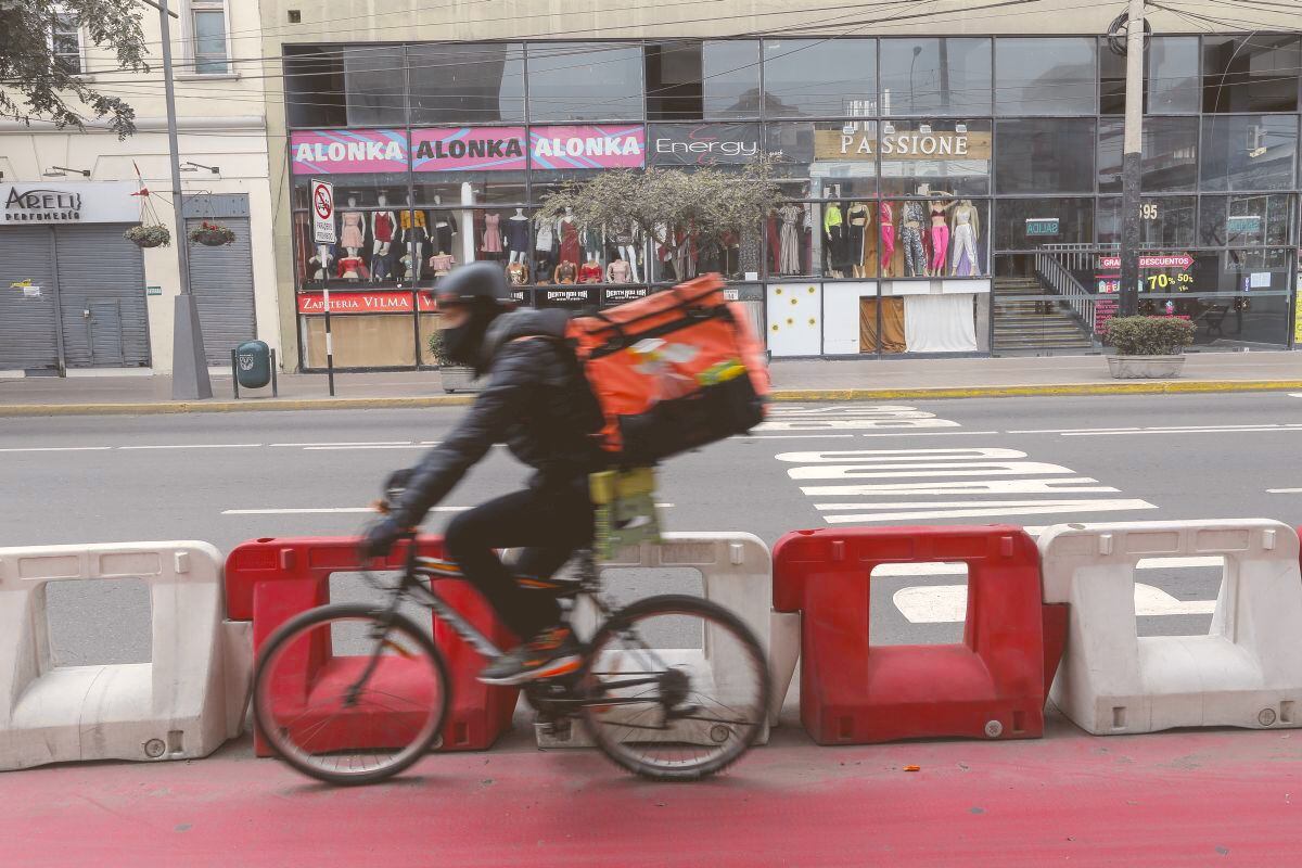 El Gobierno ha impuesto una serie de restricciones por Semana Santa. El servicio de delivery seguirá funcionando, pero bajo un horario estricto. (Foto: Miguel Yovera/ GEC)