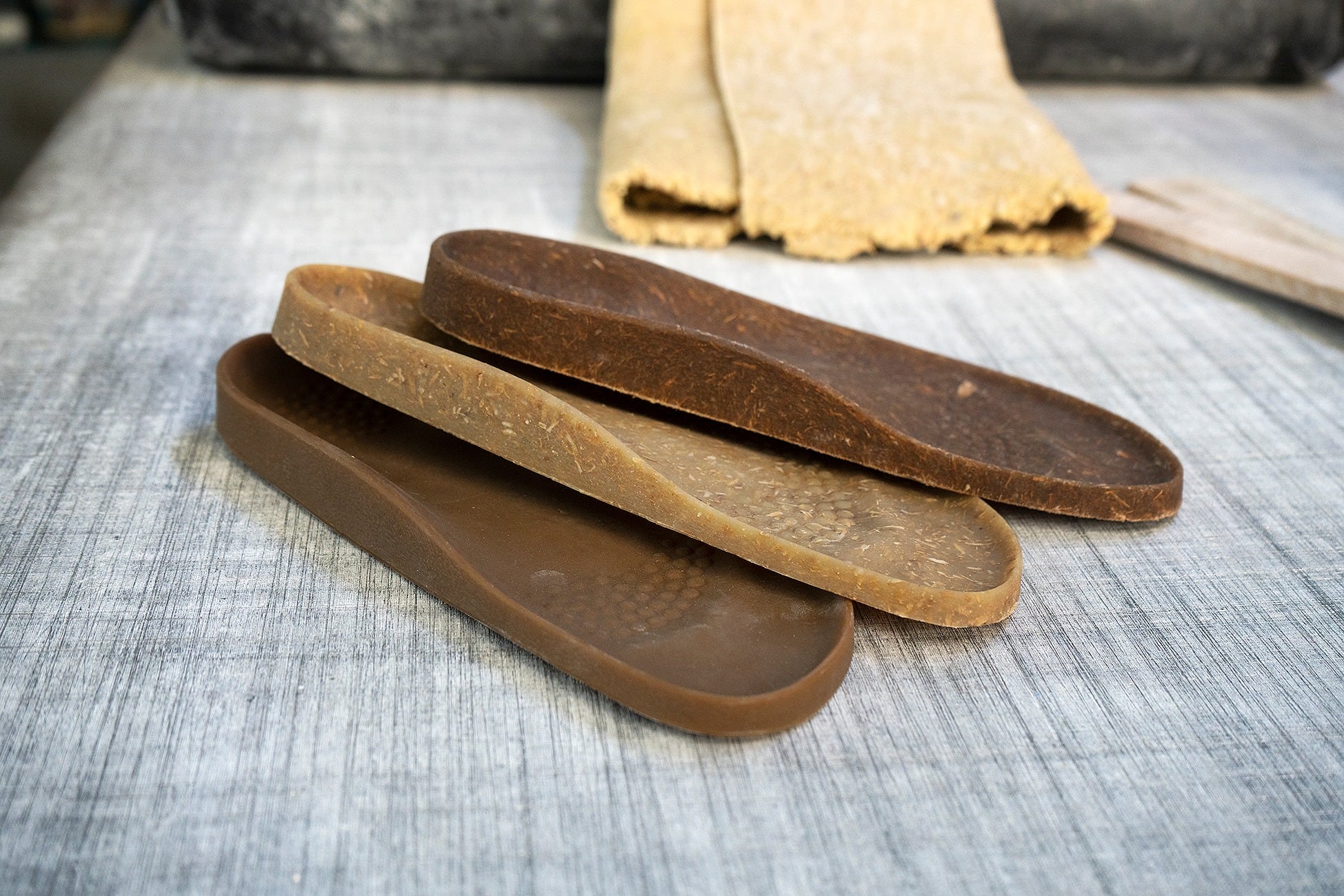 La suelas están hechas con el caucho de la shiringa.