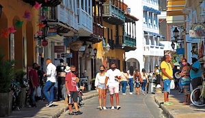 El Búho y sus viajes como periodista