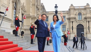 ¡Keiko y Balcázar sellan transición en Palacio! Presidenta electa promete enfrentar El Niño y la delincuencia desde el 28 de julio