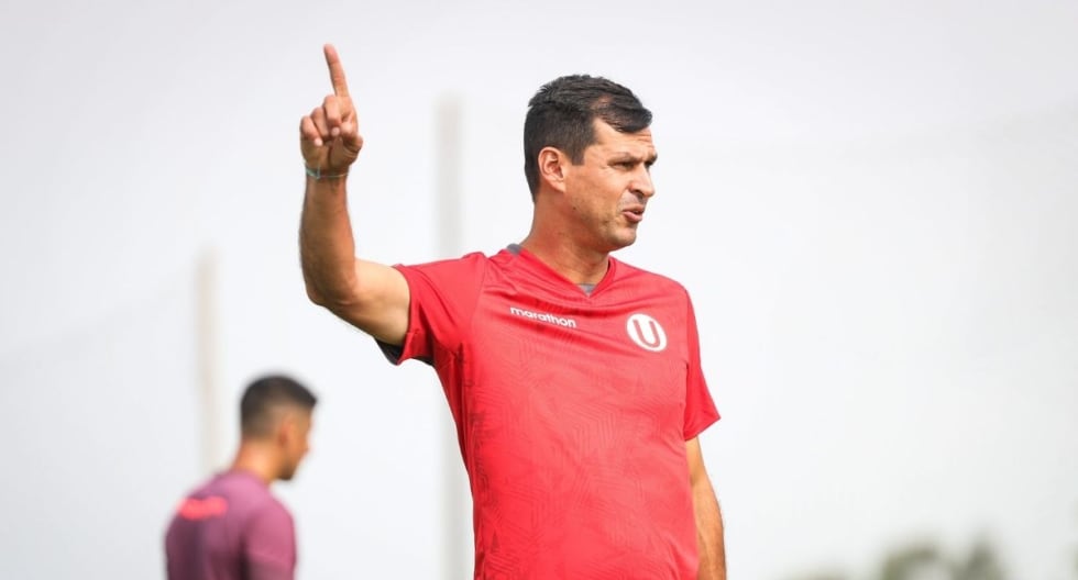 Jorge Araujo dirigió seis partidos con Universitario en 2022 (Foto: prensa U)