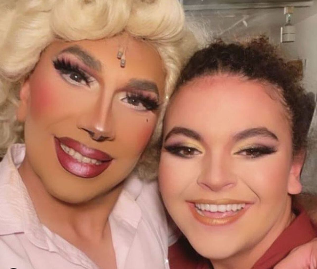 La jovencita lució con el rostro maquillado, sorprendiendo a mucha gente. (Foto: Lucero Mijares / Instagram)