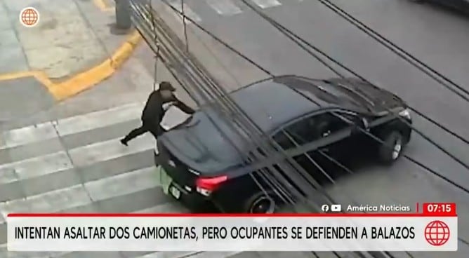 Víctimas frustran robo y se defienden a balazos.