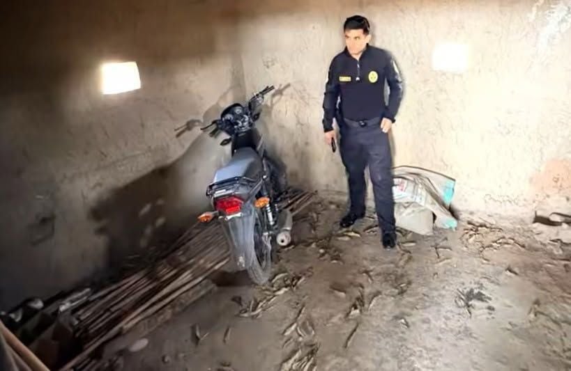 La moto del agente victimado fue abandonada, por lo que familiares no creen en robo.