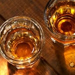 Pancholón enamorado; pero la tóxica ha puesto cámaras para vigilarlo