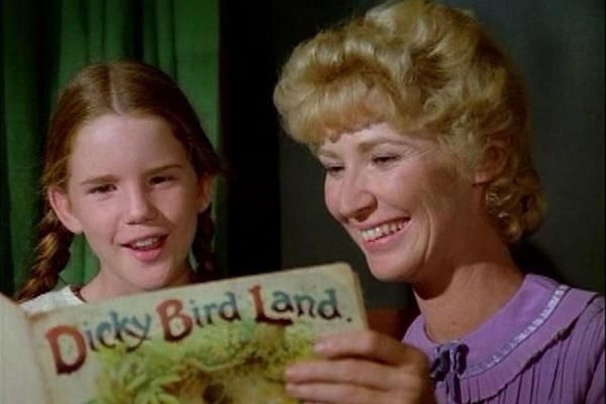 Charlotte Stewart interpretó a Miss Beadle en las primeras cuatro temporadas de "La familia Ingalls" (Foto: NBC)