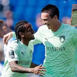 Yordy Reyna brilla en el triunfo del Rodina Moscú sobre el FC Sokol Sarátov