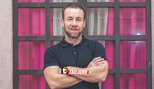 Rodrigo Sánchez Patiño: Trabaja desde los 14 años, baila y juega fútbol, le ofrecieron botox y más