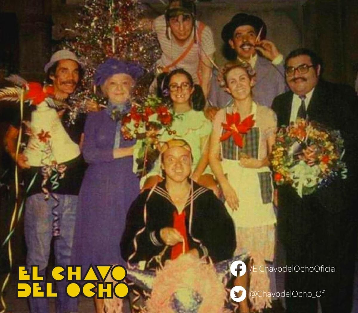 Rubén Aguirre junto al elenco principal de la serie infantil más exitosa de todos los tiempos (Foto: El Chavo del Ocho Oficial / Facebook)