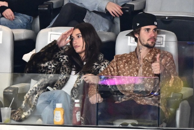 Justin Bieber y su esposa Hailey Bieber en el Super Bowl LVIII en Las Vegas, Nevada, (Foto Patrick T. Fallon / AFP)
