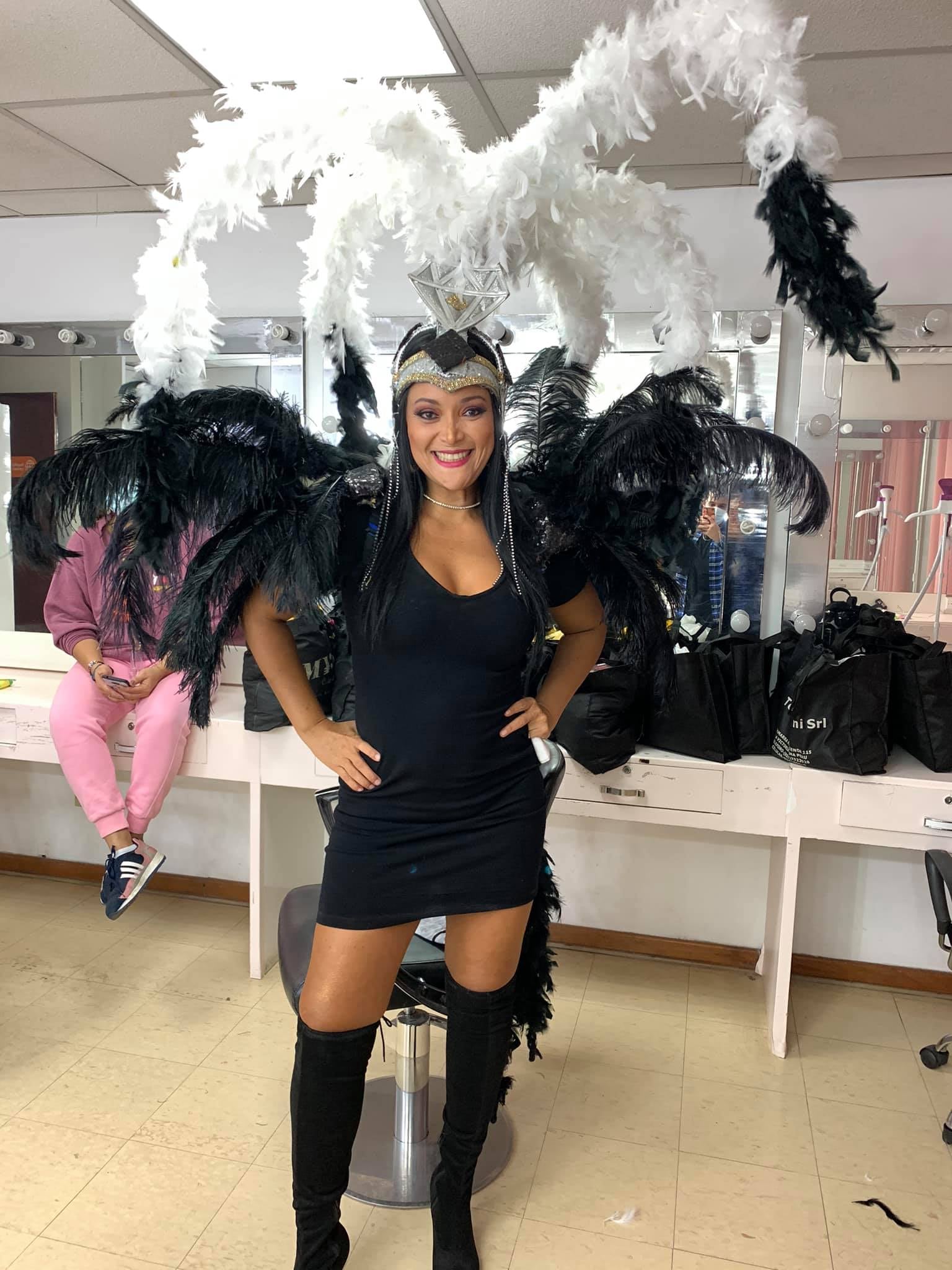 No descarta volver a ponerse las plumas y lentejuelas. Foto: Facebook Mariella.