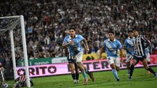Gustavo Cazonatti puso adelante a Sporting Cristal con gol de taquito en el duelo ante Alianza Lima | VIDEO