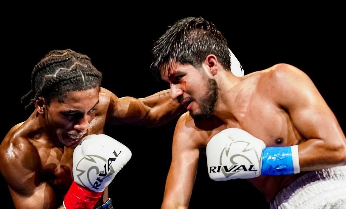 Marcelo del Águila (derecha) volverá a pelear en Estados Unidos. (foto: @klxxblatt)