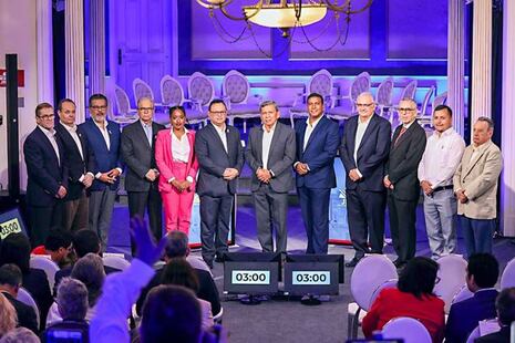 Equipos técnicos de Keiko Fujimori y Roberto Sánchez protagonizaron intenso debate
