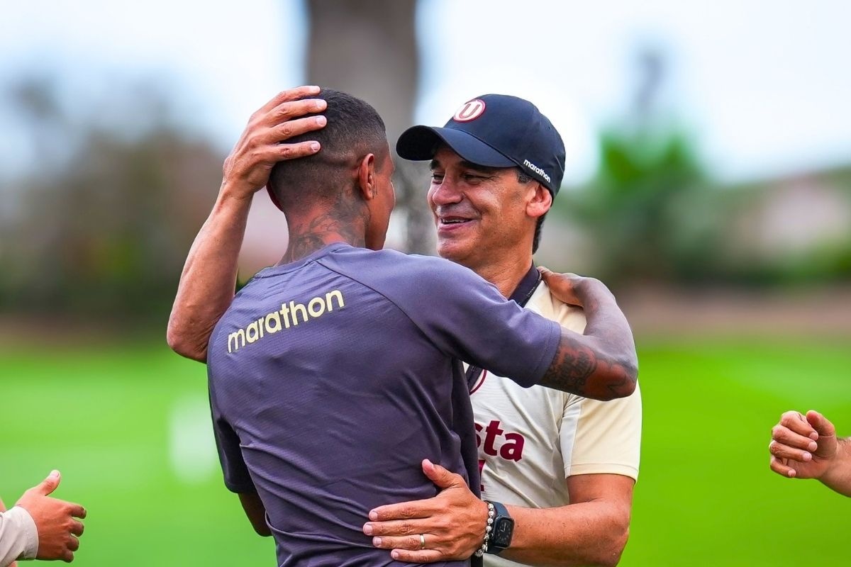 Fabián Bustos ha devuelto el buen ambiente en el el dia a día del plantel (Foto: @universitario)