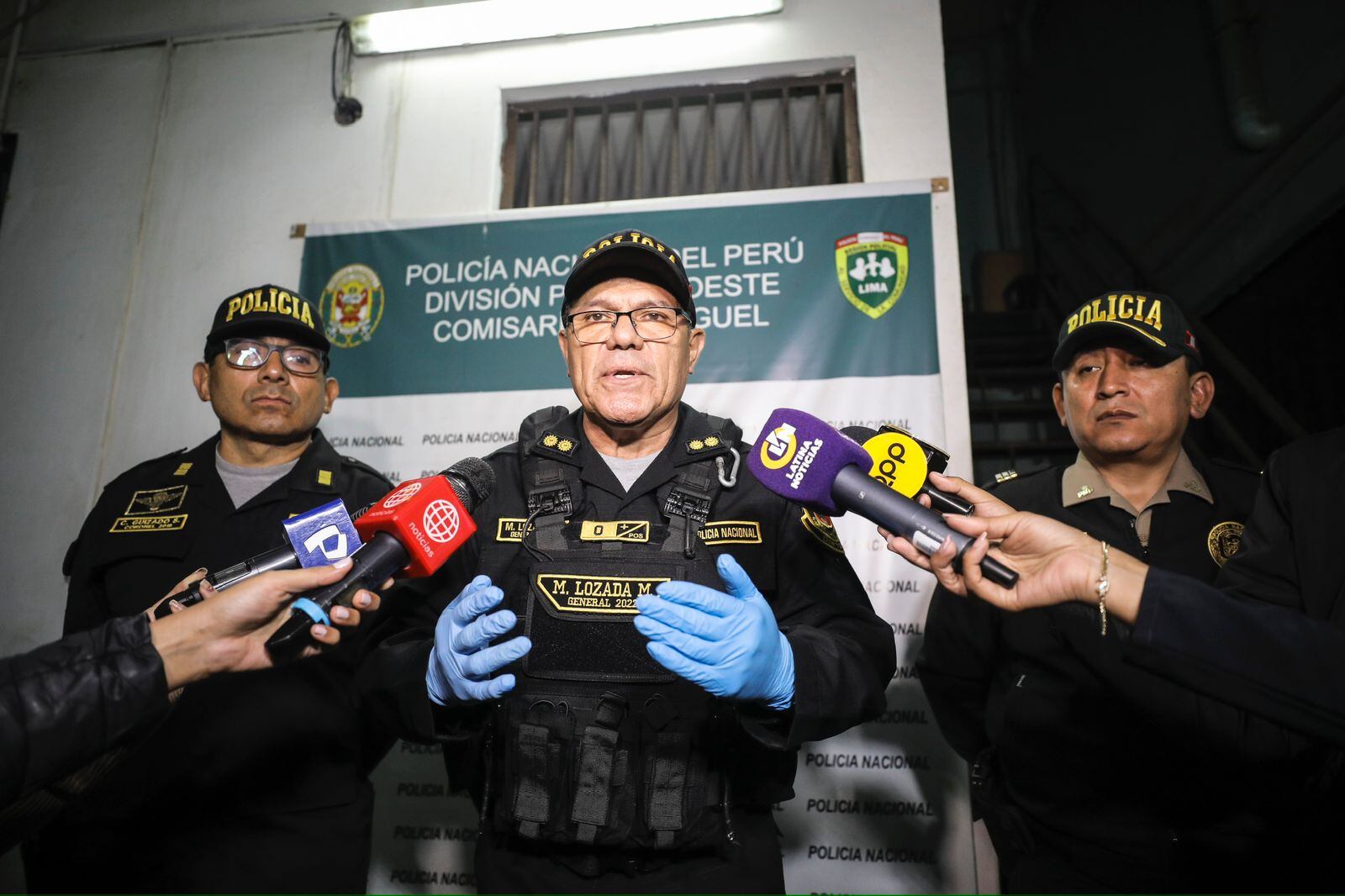 El general Manuel Lozada expresó su rechazo por indignante decisión de fiscal.