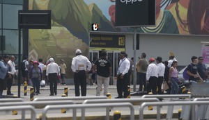 Más de 200 taxistas del aeropuerto tienen graves denuncias por robo, violación, secuestro y más