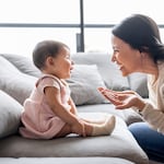 ¿Cómo elegir una buena niñera para cuidar a tus hijos?