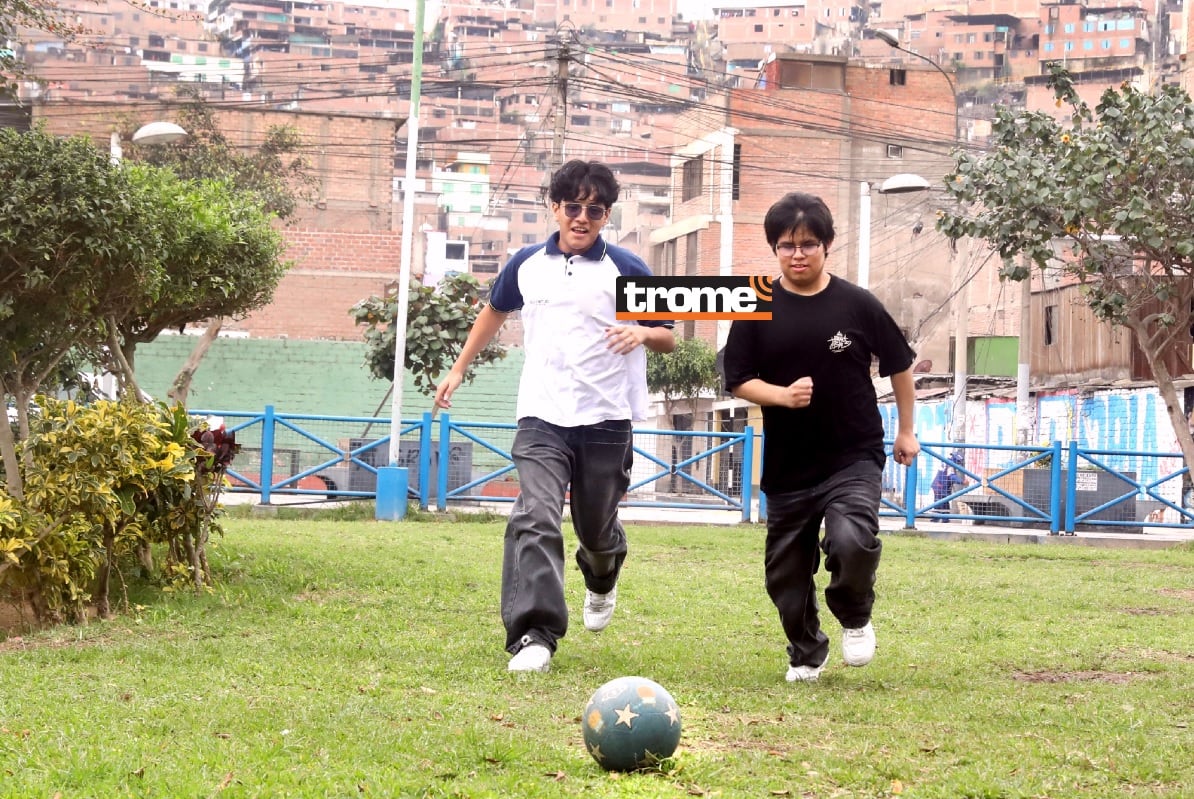 Maikel Alejos y Javier Reyes se hicieron amigos en las aulas del colegio Juventud Científica del Agustino y ahora son cachimbos. (Entrevista: Isabel Medina / Trome).