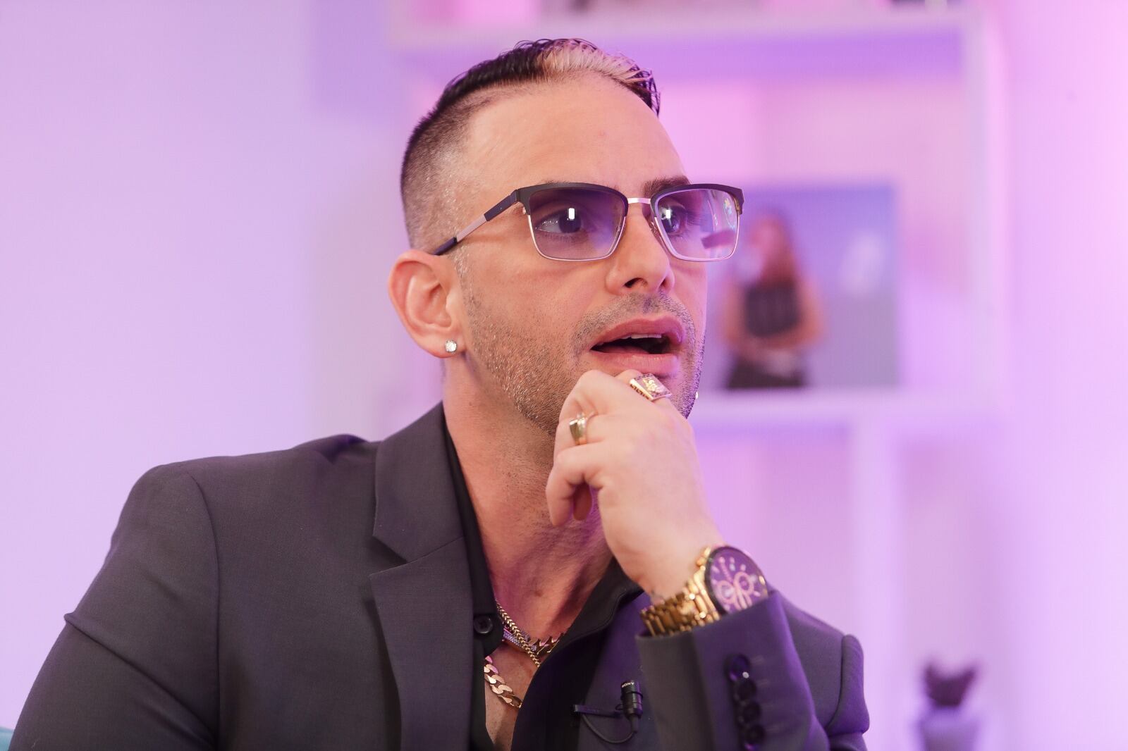 Dayron Martin en Café con la Chevez