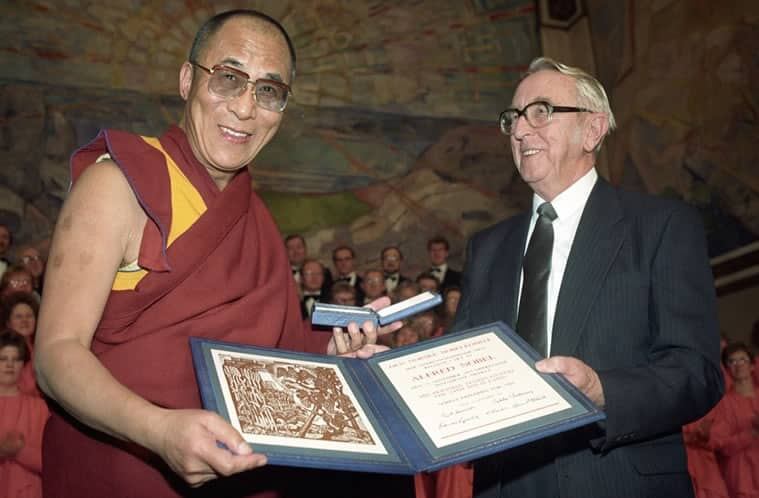 En 1989, el Dalai Lama, Tenzin Gyatso, distinguido con el Premio Nobel de la Paz.