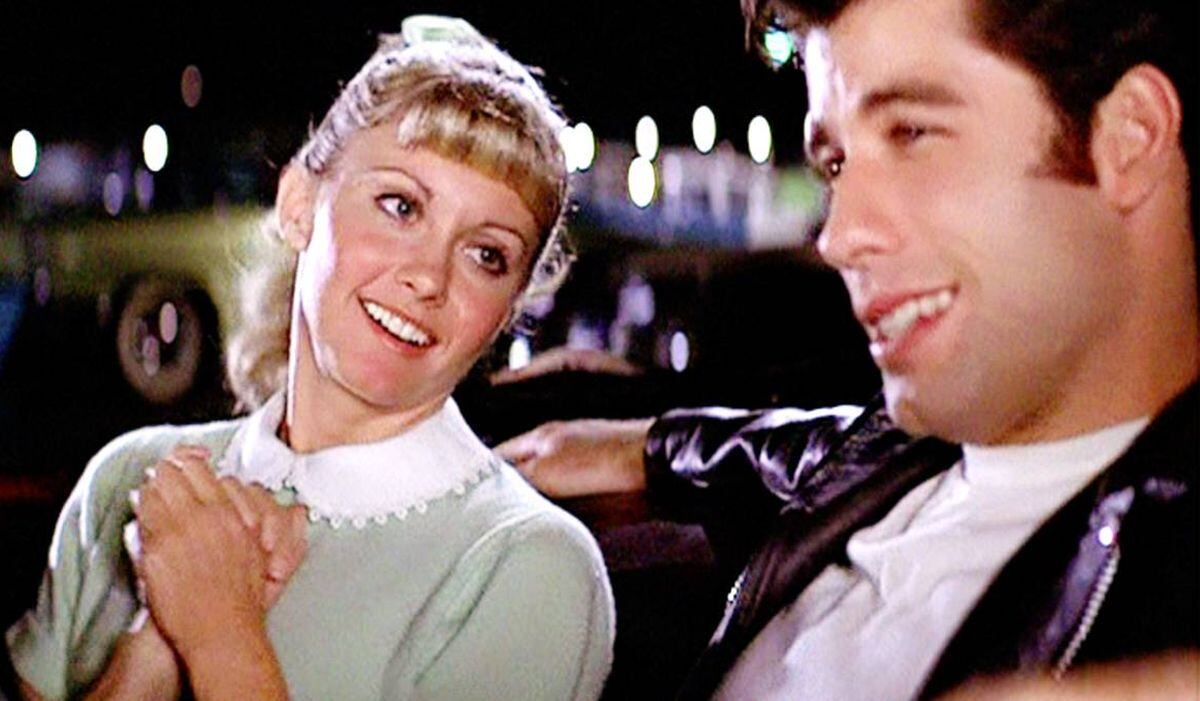 "Grease" narra la historia de amor entre el rebelde Danny Zuko (John Travolta) y la inocente Sandy Olsson (Olivia Newton-John) (Foto: Paramount Pictures)