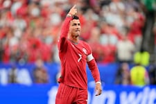 ¡CR7 no se detiene! Cristiano Ronaldo marcó doblete, logró un récord histórico de los Mundiales y se acerca a los 1000 goles
