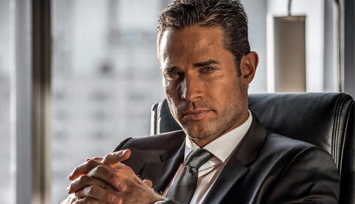 Sebastián Rulli se ha convertido en el actor del momento por dar vida a Miguel en la serie "El Dragón" (Foto: Instagram)