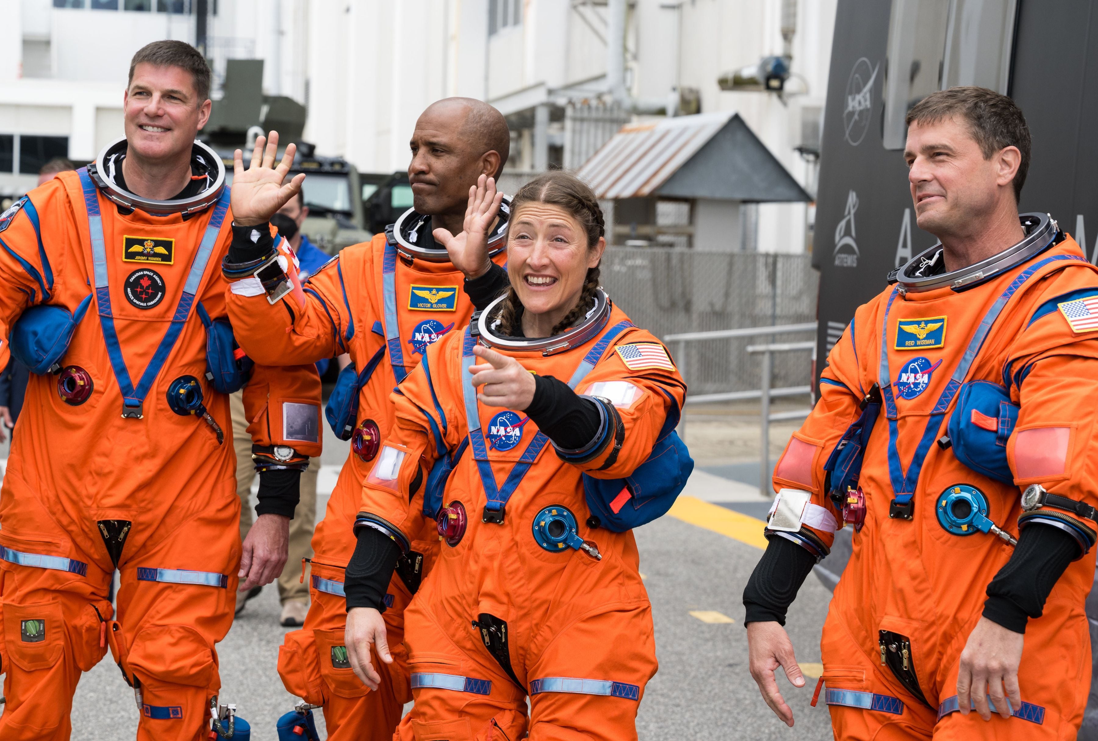 Los cuatro astronautas de Artemis II llegaron a la plataforma de lanzamiento del cohete que despegó el miércoles 1 de abril desde Florida a las 18:24 hora local (22:24 GMT) con rumbo a la Luna. (Foto: EFE/Aubrey Gemignani/NASA)