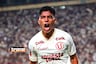 ¡Iba a ser el gol del año! Piero Quispe y su misil de propia cancha que dio en el palo
