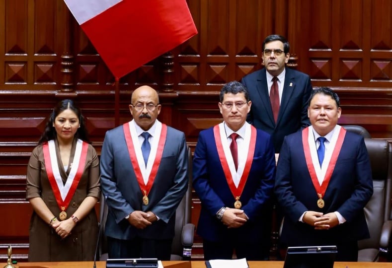 Mesa directiva de la Cámara de Diputados. (@harveycolchadoficial)