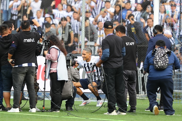 Paolo Guerrero es presentado en Alianza Lima. Fotos Jesús Saucedo/@photo.geg