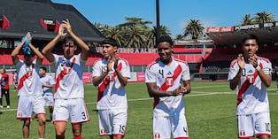 Selección peruana se impuso 2-1 a su similar de Chie. (@labicolor)