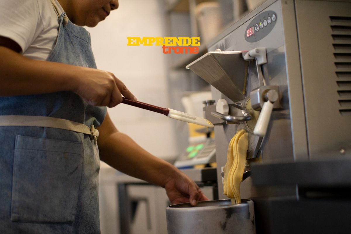 La heladería tiene una pequeña planta para seguir creando sabores.
Foto: Andrés Paredes.