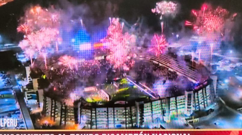 El Monumental fue una fiesta en la Noche de los Bicampeones. (Captura Gol Perú)