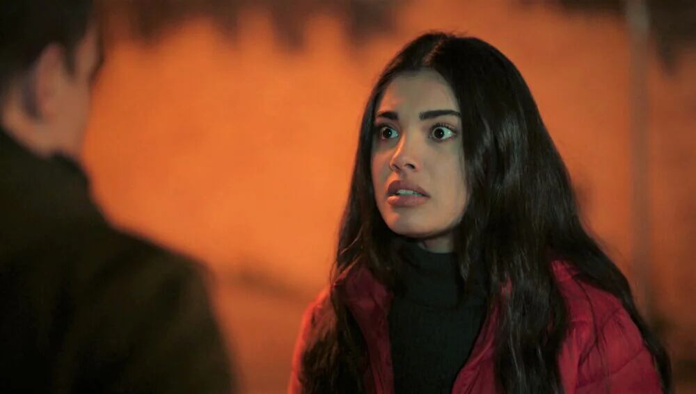 Süsen está desesperada en la telenovela turca "Hermanos" (Foto: NG Medya)