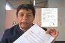 Pedro Castillo se afilia a nuevo partido político y amenaza con regreso a la presidencia: “Volveré”