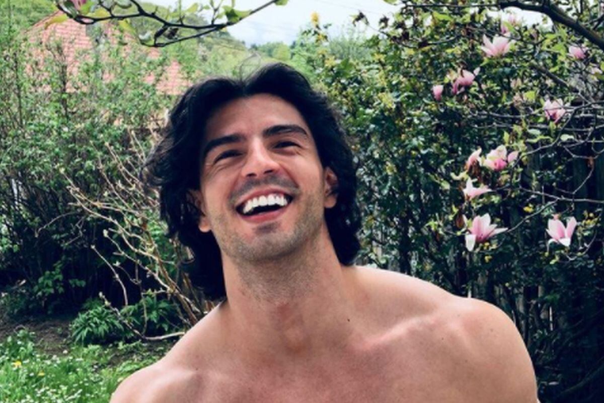 El bailarín tiene 29 años y es muy activo en sus redes sociales. (Foto: Andrei Mangra / Instagram)