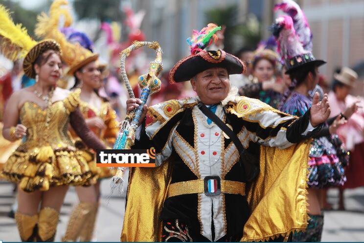Cientos de danzantes luciendo coloridos trajes rindieron con su arte un homenaje a la Mamita Candelaria. (Isabel Medina / Alessandro Currarino / Trome).