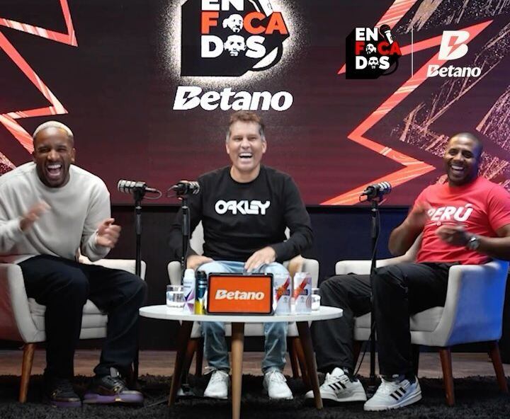 Jefferson Farfán y Leao Butrón 'le dieron con palo' a Paco Bazán. (Enfocados)