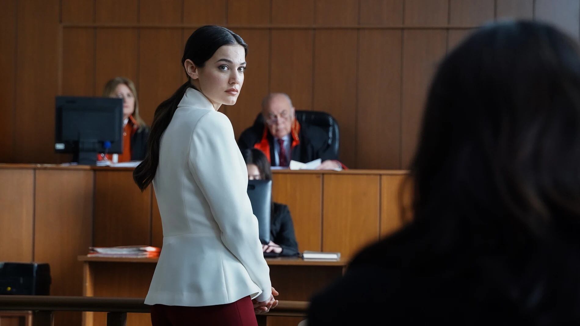 Ceylin durante el juicio por el asesinato de Engin (Foto: Ay Yapim)