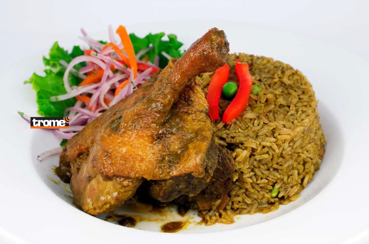 El arroz con pato, una de las delicias de la cocina peruana, especialmente de Chiclayo. (Isabel Medina / Trome).