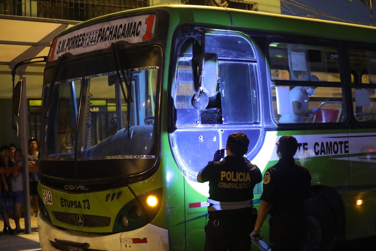 Extorsionadores acabaron con la vida de chofer de bus en San Martín de Porres. (Fotos: Antonio Melgarejo/ @photo.gec)