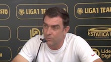 Pablo Guede pierde los papeles con periodista tras polémico gol de Alianza Lima: “Lo que acabas de hacer no se hace”