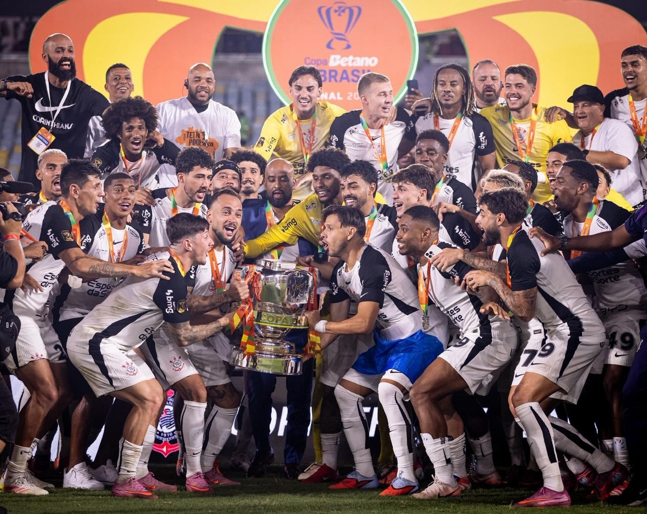 Con André Carrillo en el campo, Corinthians ganó la Copa de Brasil (Foto: @corinthians
)