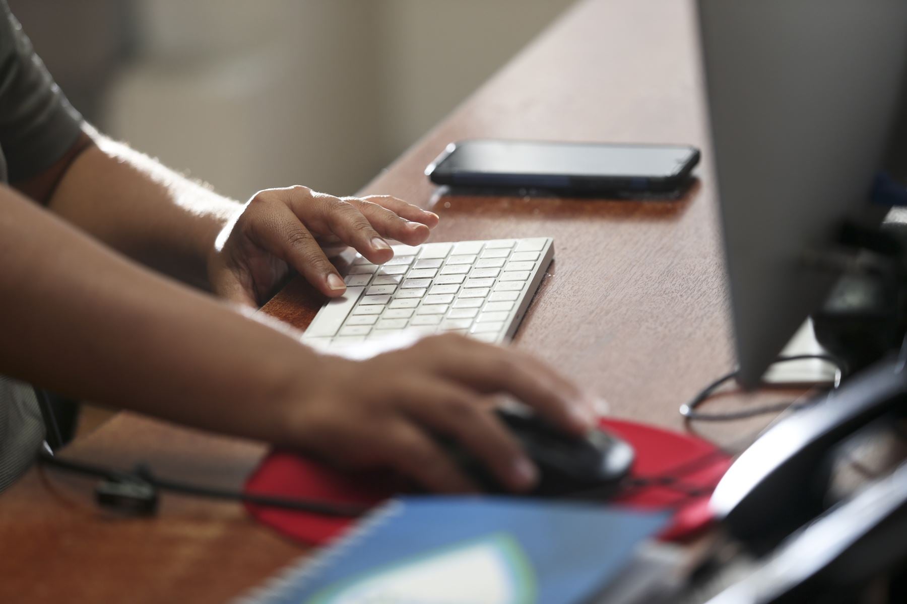 Atención estudiantes. Regresan las clases virtuales.(Foto: Andina)